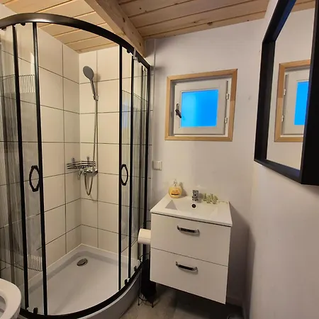 Schega Feriehus Podamirowo